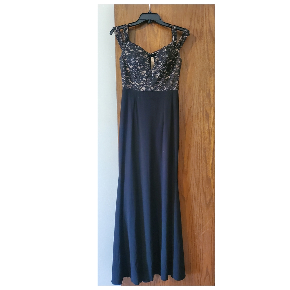 Xscape Black Lace Maxi Dress